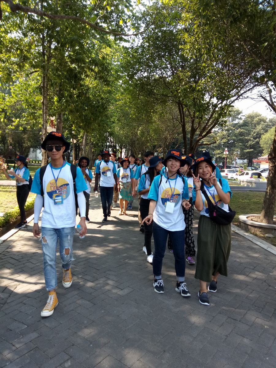 H:u5370尼团4.jpg